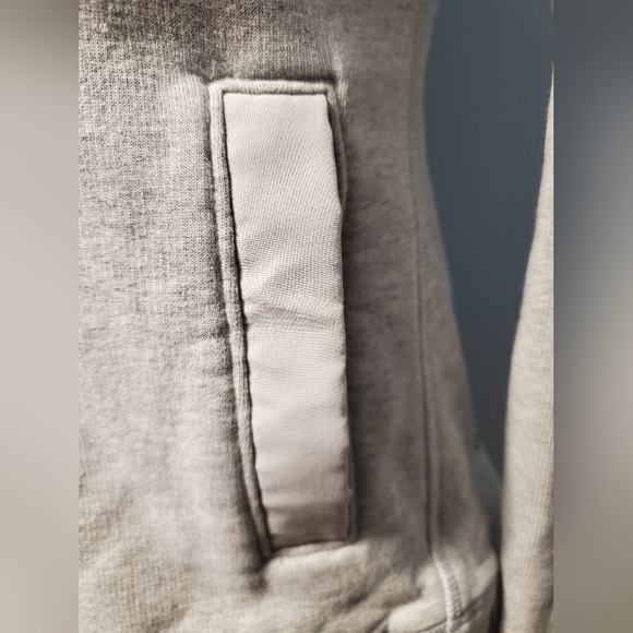 Lululemon En Route Light Heather Grey Jacket Athletic Workout Sweatshirt 4 - Picture 5 of 13